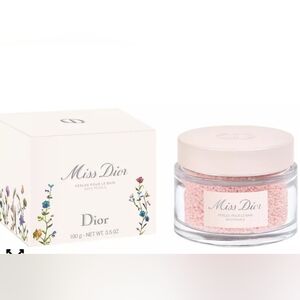 Dior Miss Dior Pink Bath Pearls